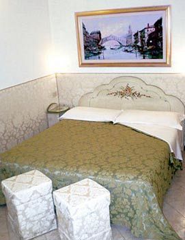 Hotel San Salvador Basic&local 2 Stars Venecia