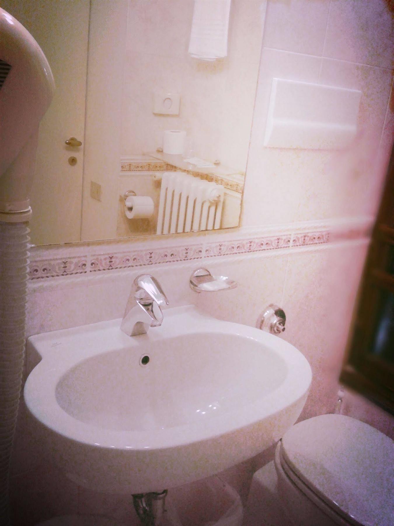 San Salvador Basic&local 2 Stars 2* Venecia